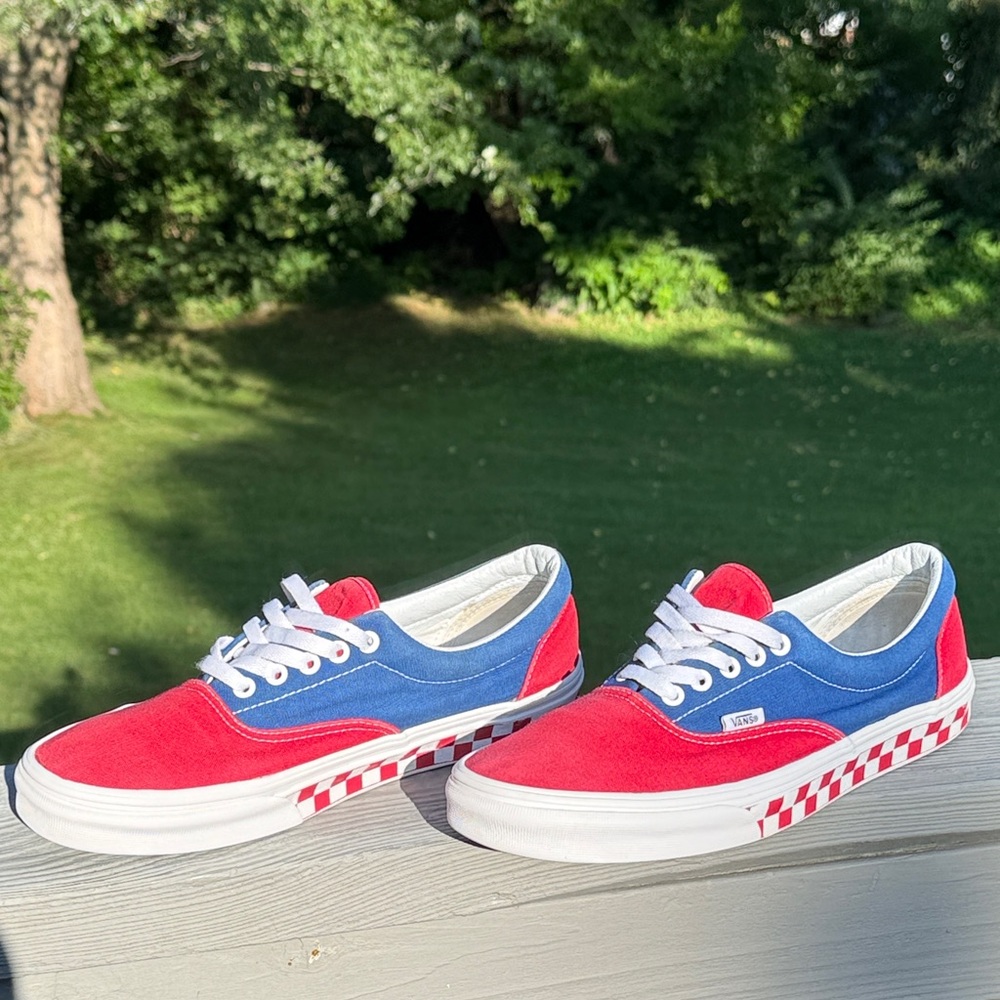 Vans New Era Men’s Authentic Low Top Skating Shoes (Size: 11)